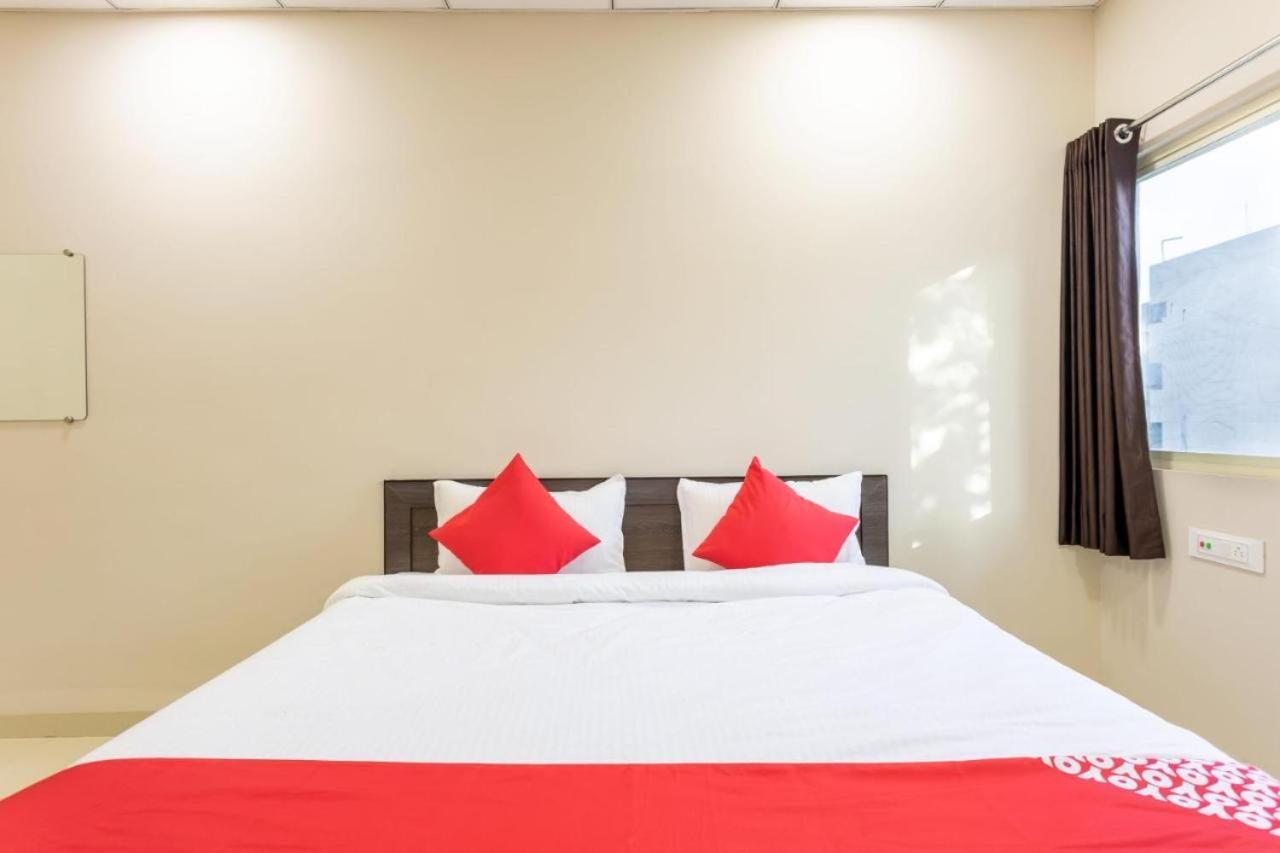 מלון אינדורה Jagtara Residency מראה חיצוני תמונה